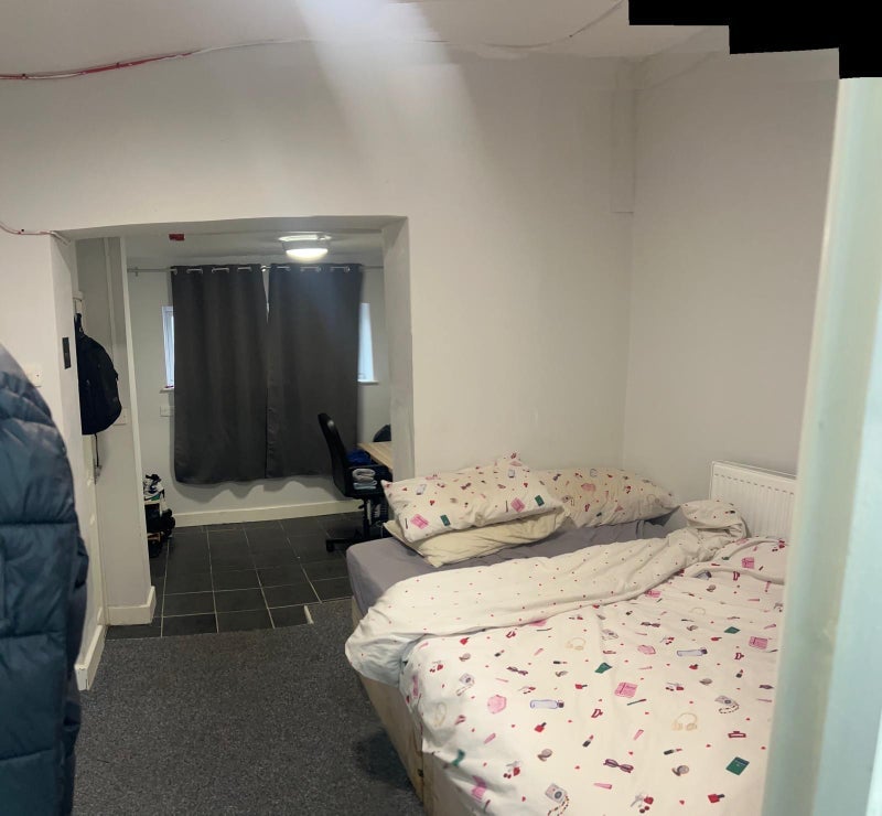 Room Alfreton Road in Nottingham