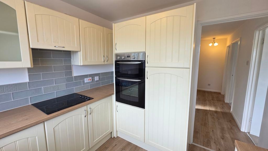 Flat Harewood Gardens in Peterborough