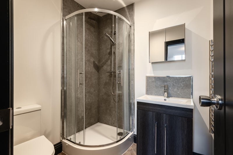 Room Warwick Road in Metropolitan Borough of Solihull
