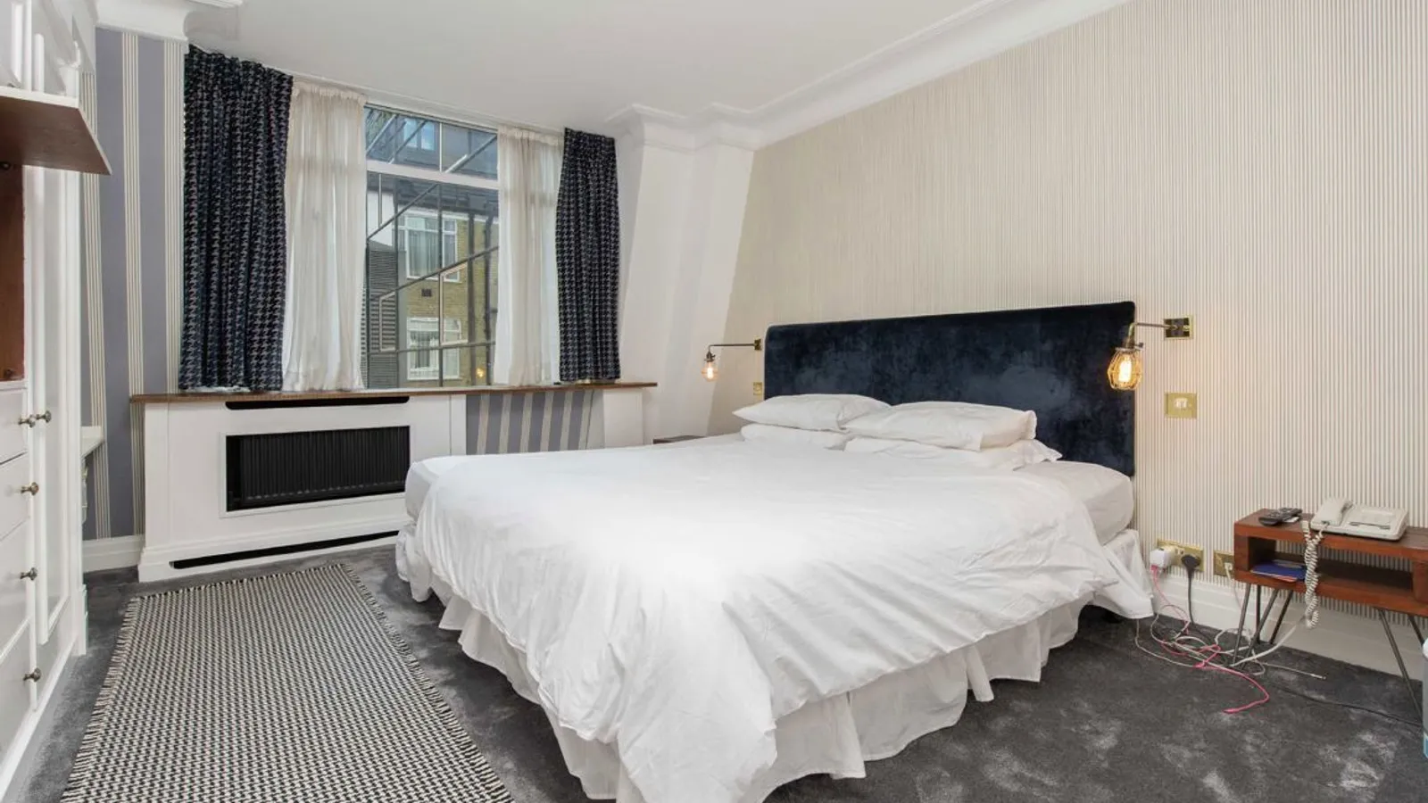 Flat Park Lane in City of Westminster
