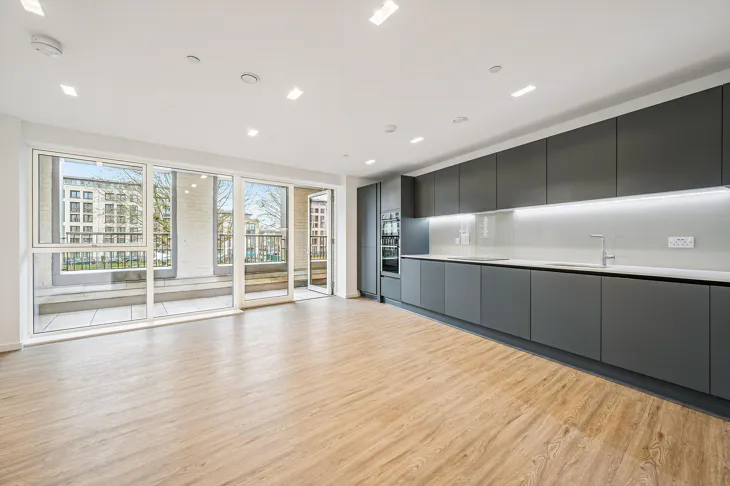 Flat Carmen Close in Greater London
