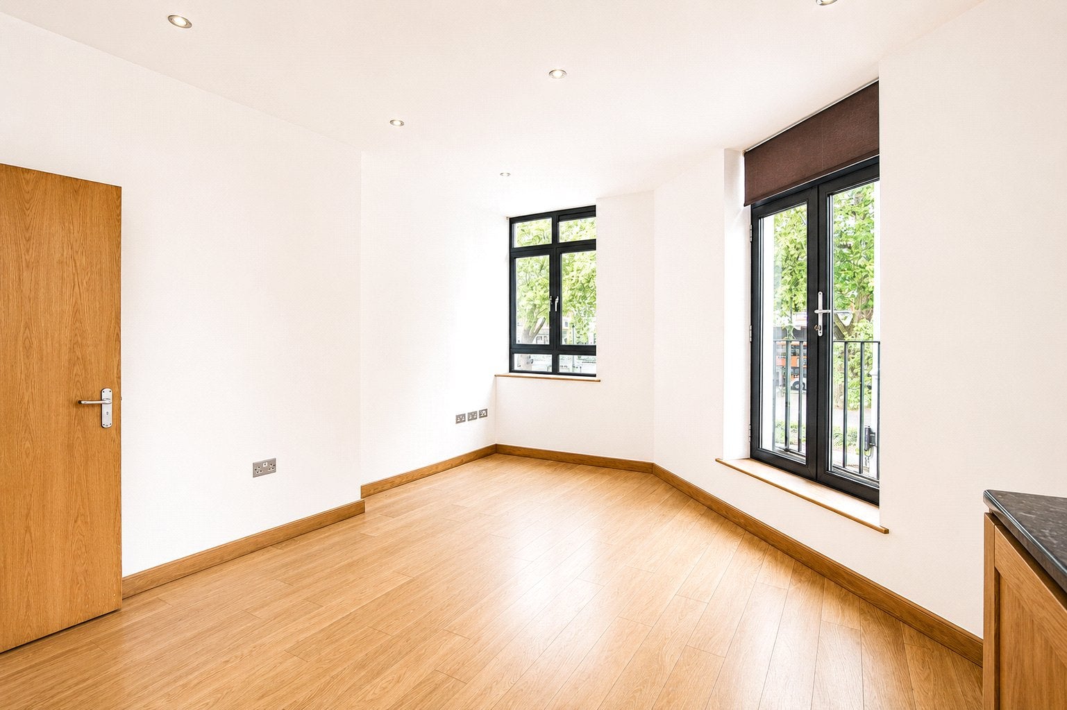 Flat Colston Avenue in Bristol