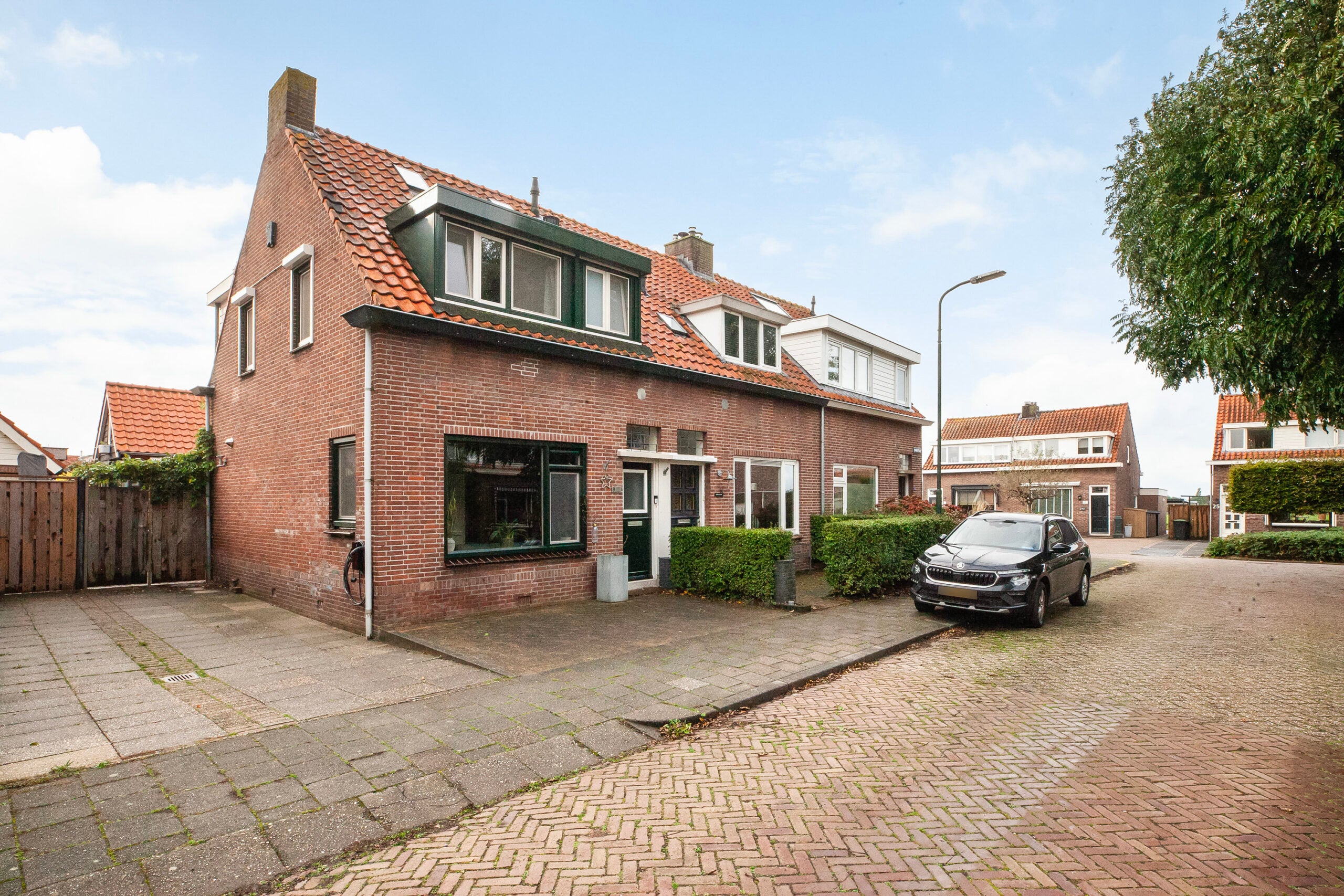 Huis Emmastraat 9 in Hardinxveld-Giessendam