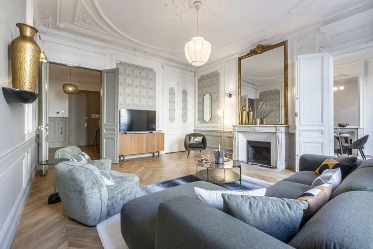 House Rue Saint-Lazare in Paris