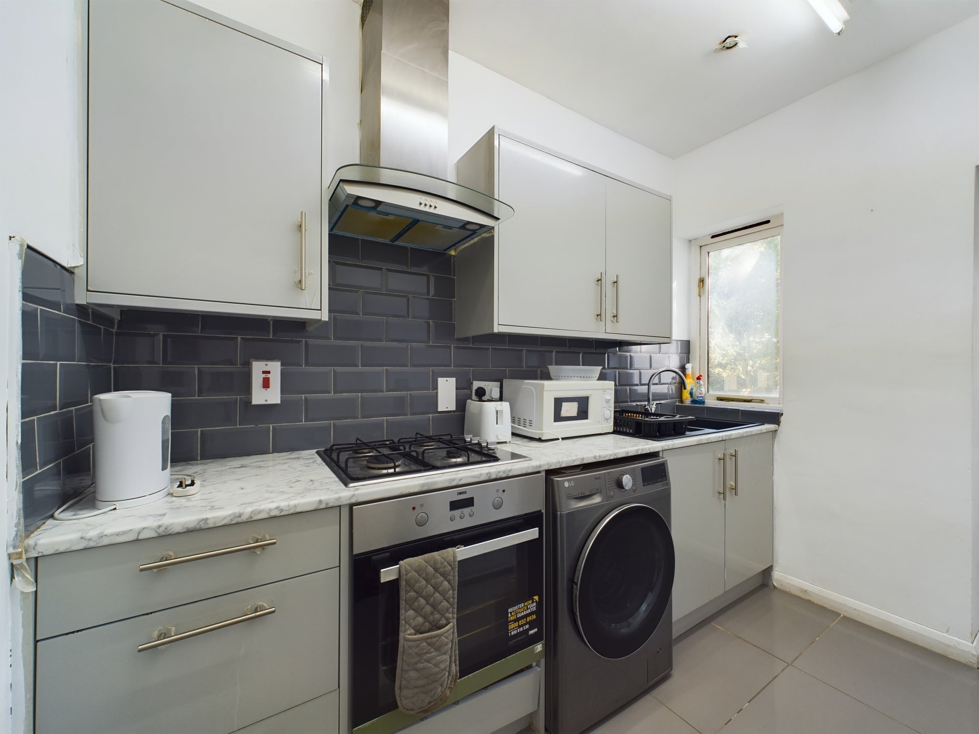 Room Capstone Road in Chatham