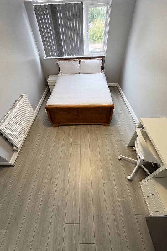 Room Fowler Street in Birmingham