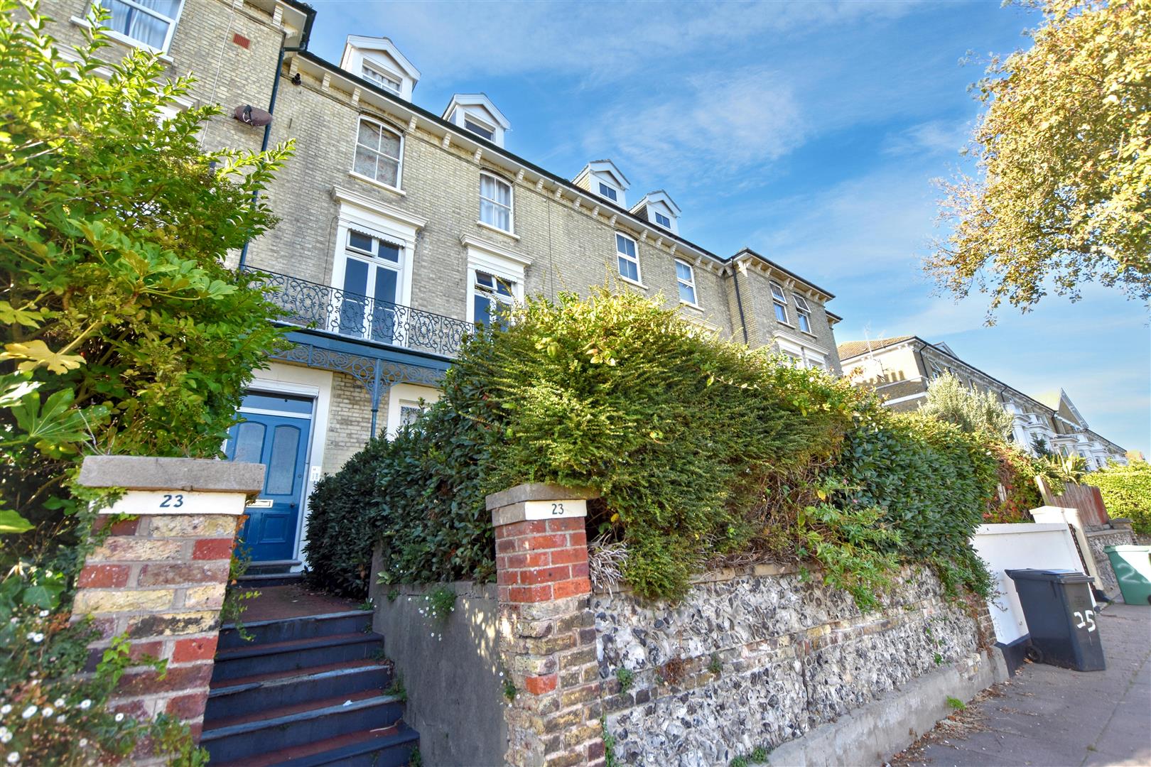 Flat Ivy Lane in Eastbourne