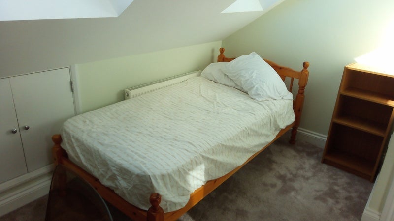 Room Thirsk Road in Greater London
