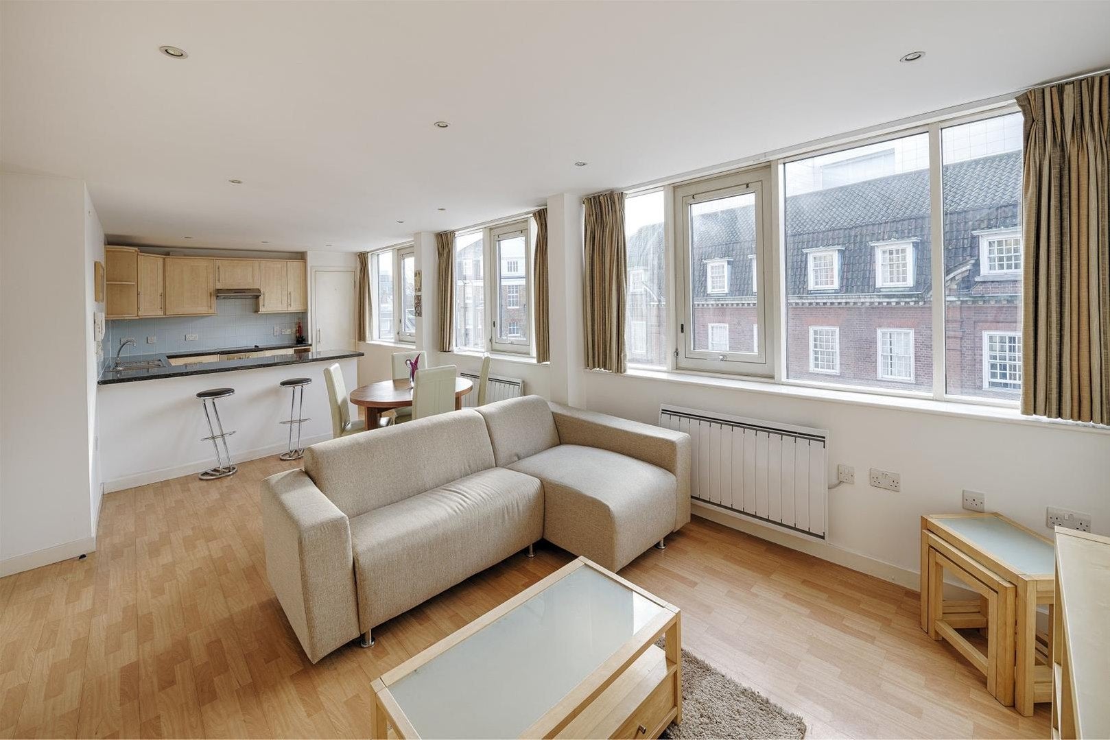 Flat Greycoat Place in City of Westminster