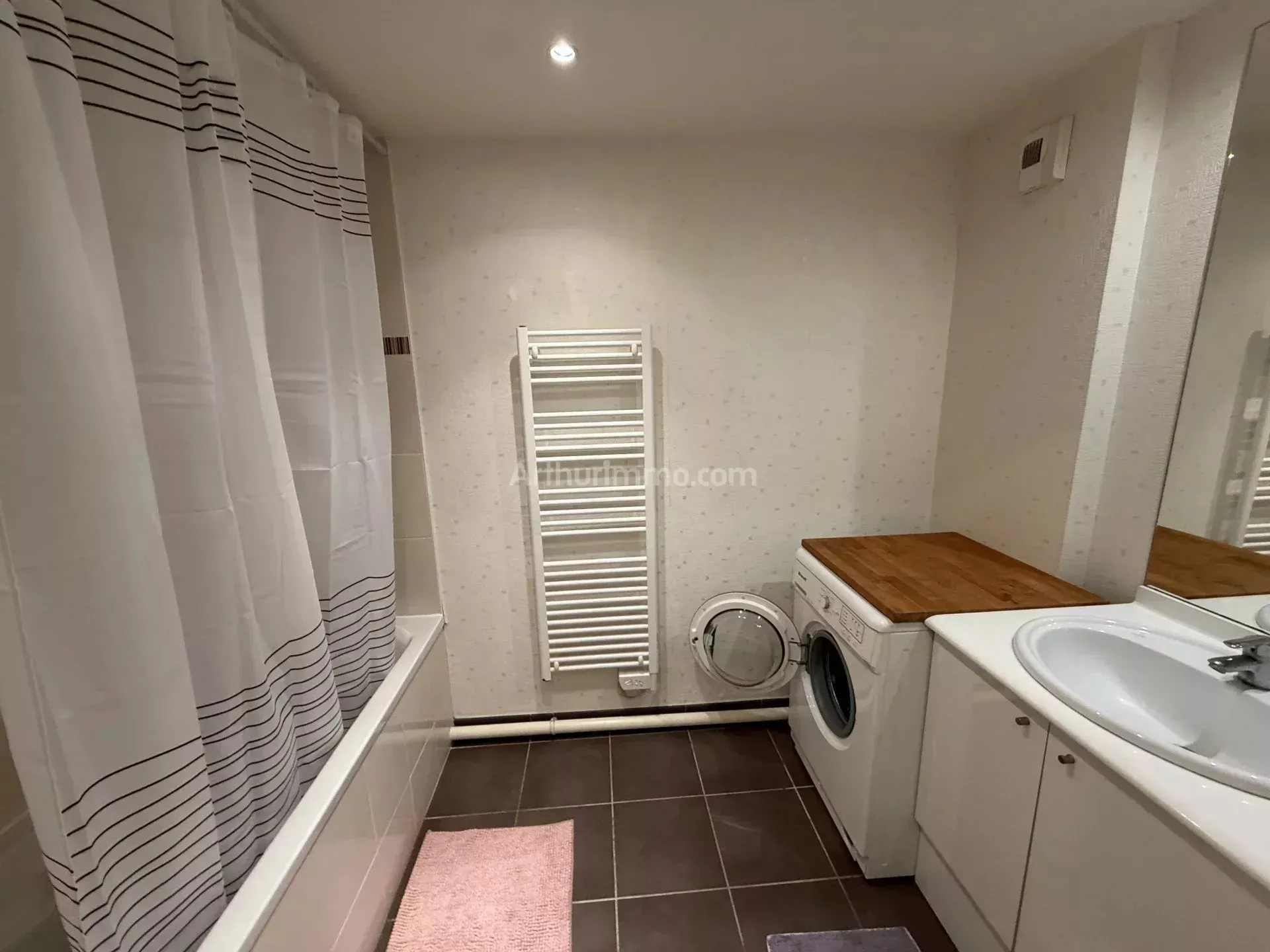 Flat Rue Alain Colas in Montgermont