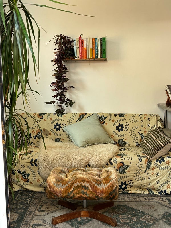 Room Glenarm Road in Greater London