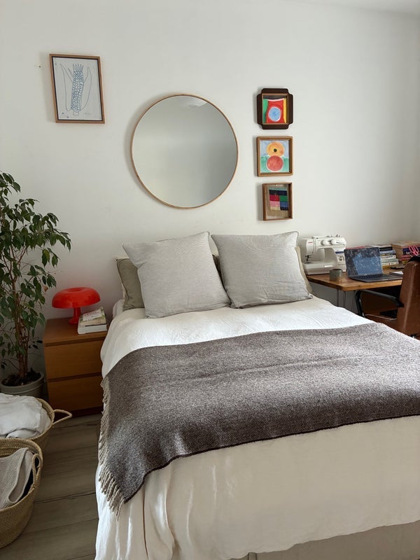 Room Glenarm Road in Greater London