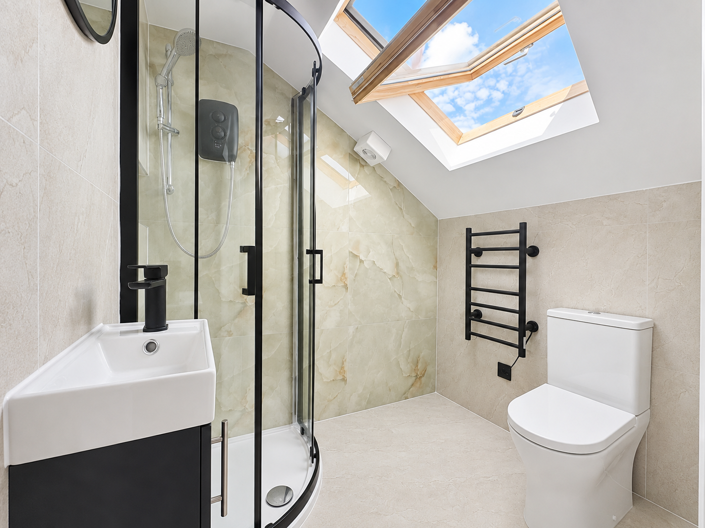Room Hartington Road in Southend-on-Sea