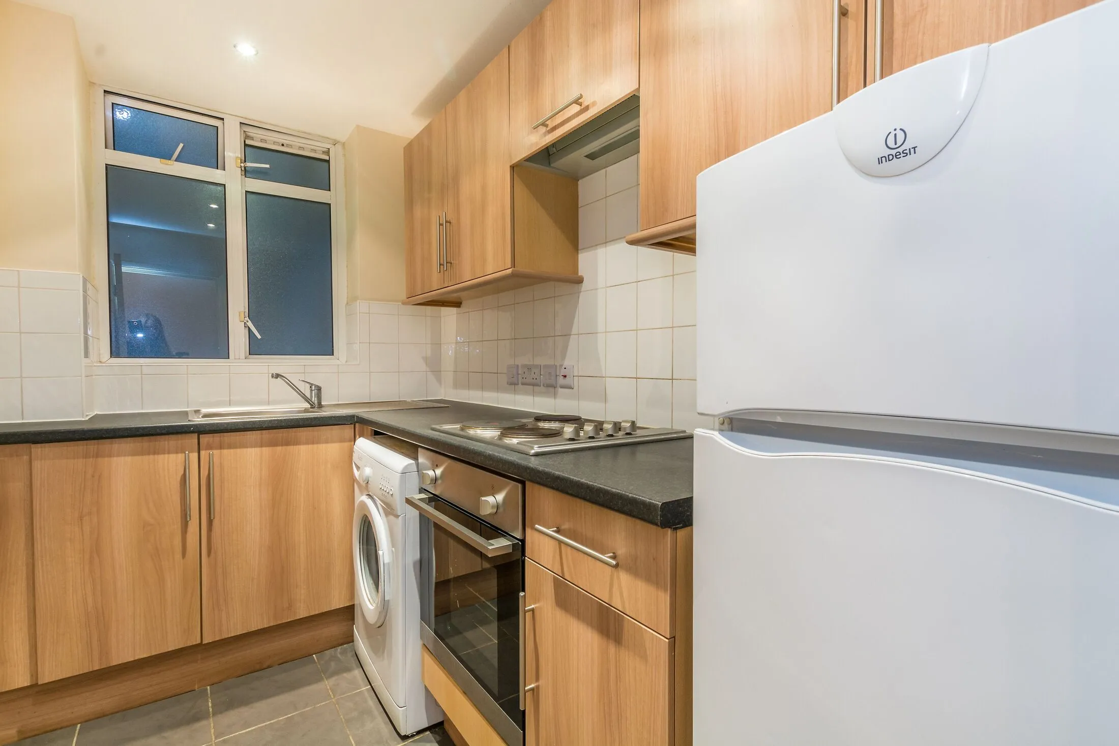 Flat Warren Street in Greater London