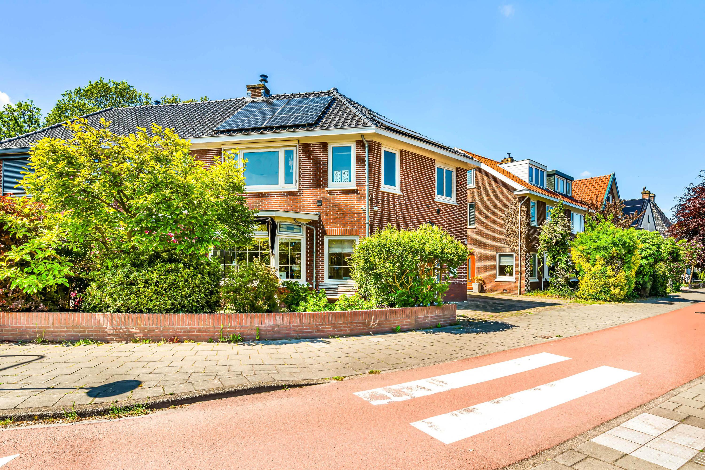 Hoekwoning te koop: Hagelingerweg 277, Santpoort-Noord