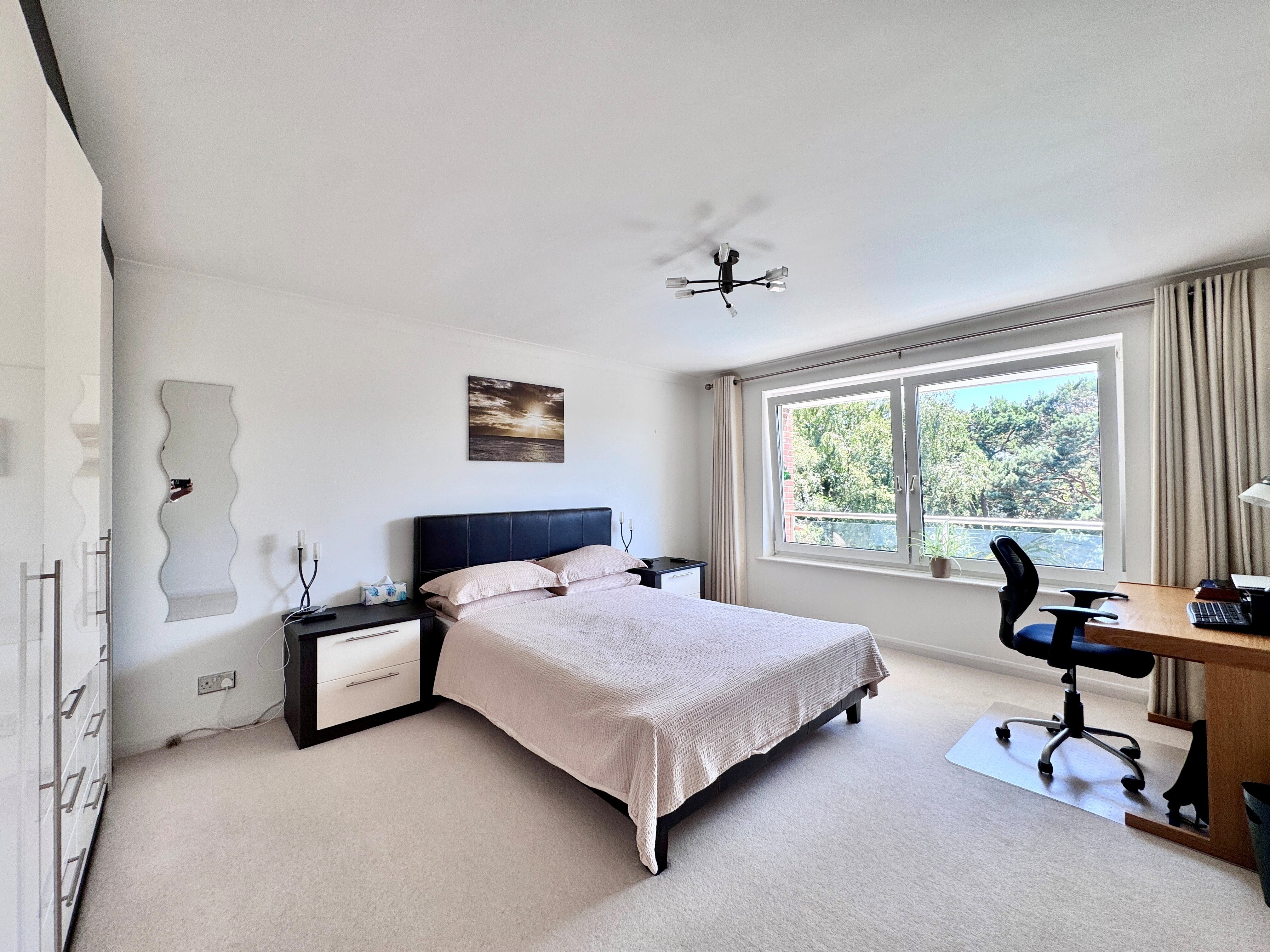 Flat Sandbourne Road in Bournemouth