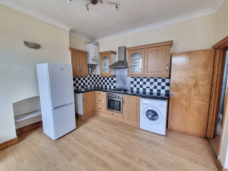 Flat Stockwell Road in Greater London