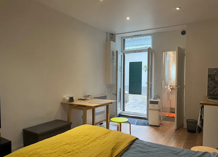 Flat Rue Lantiez in Paris