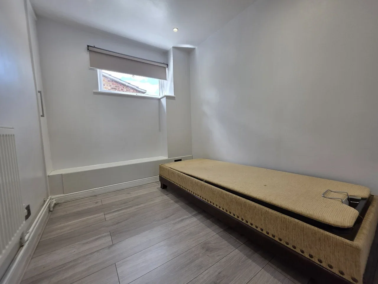 Flat Rowan Drive in Broxbourne