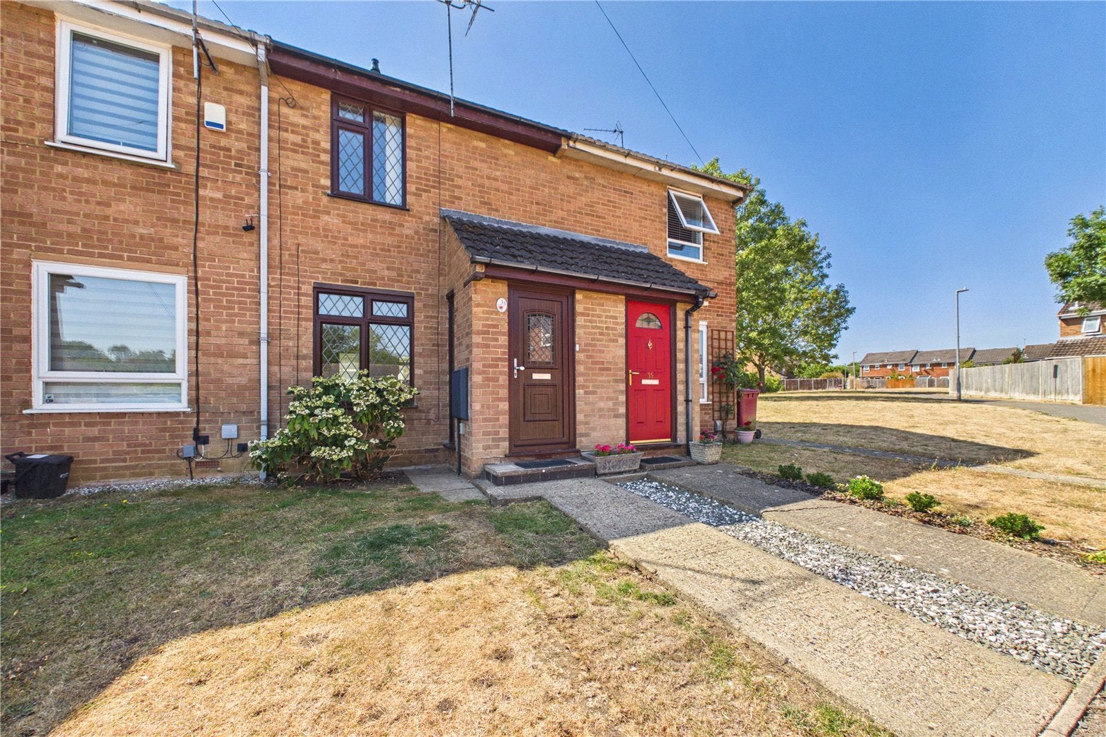 House Wedgewood Way in Reading
