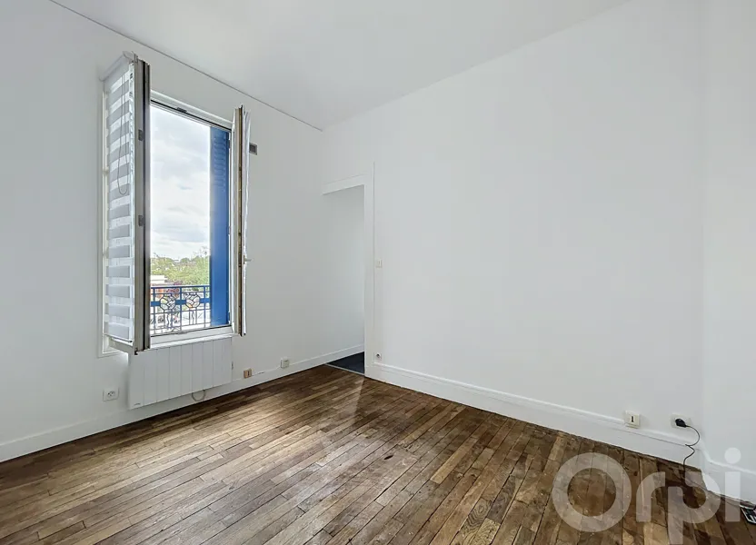 Flat Rue Condorcet in Maisons-Alfort