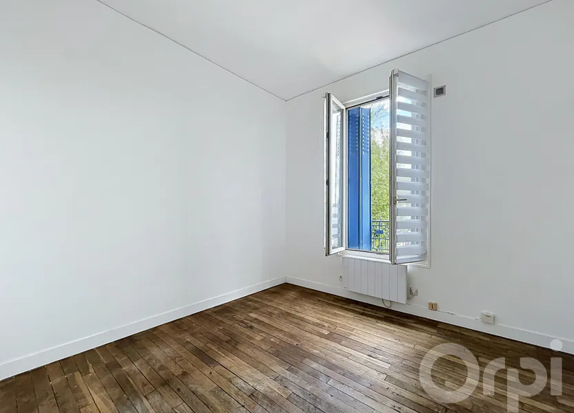 Flat Rue Condorcet in Maisons-Alfort