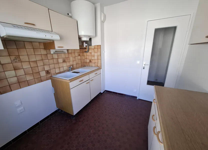 Flat Rue Notre-Dame-de-Bon-Secours in Compiègne