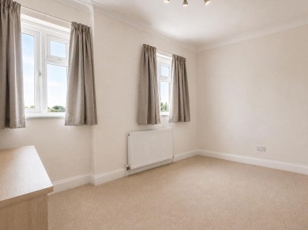 House Cissbury Ring South in Greater London