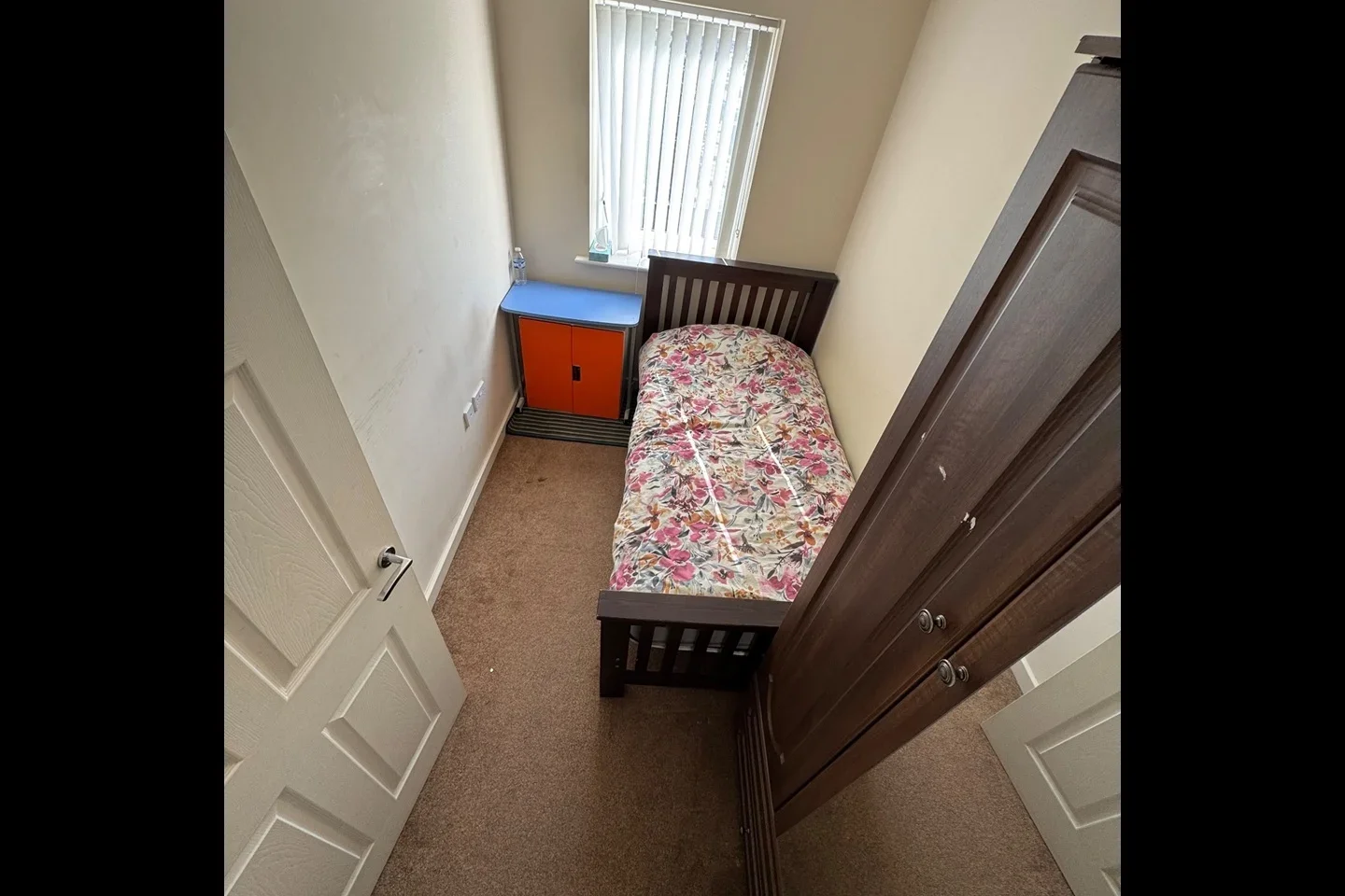 Room Burton Wood Drive in Birmingham