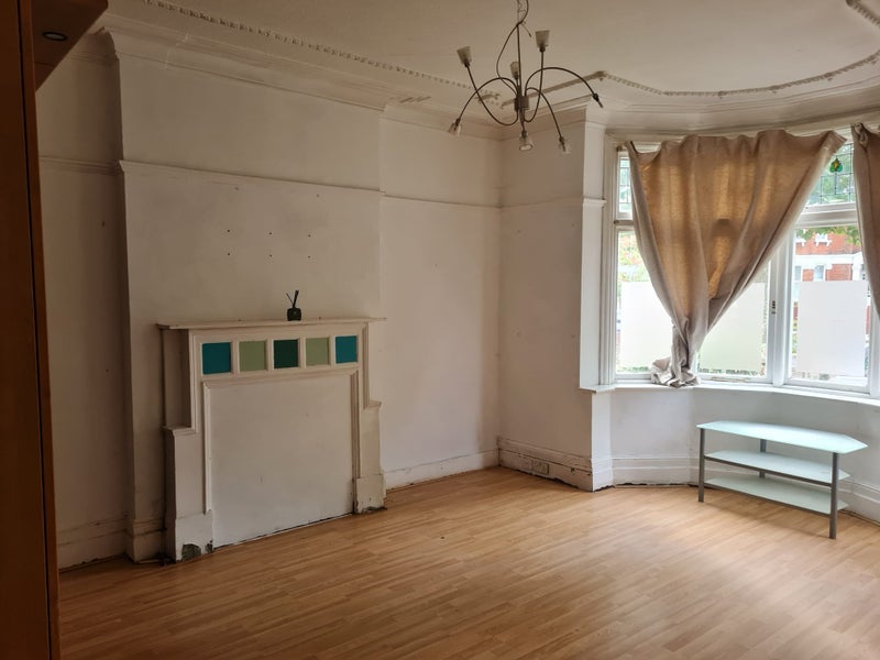 Room Culverley Road in Greater London