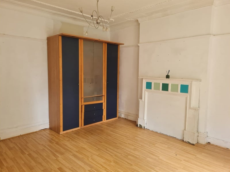 Room Culverley Road in Greater London