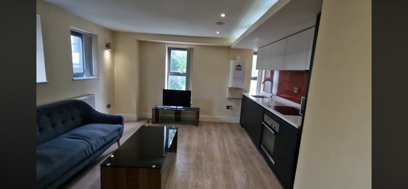 Flat Park Crescent in Manchester
