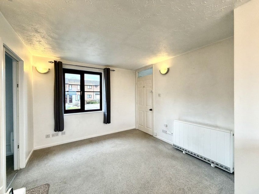 Flat Highgrove Close in Calne