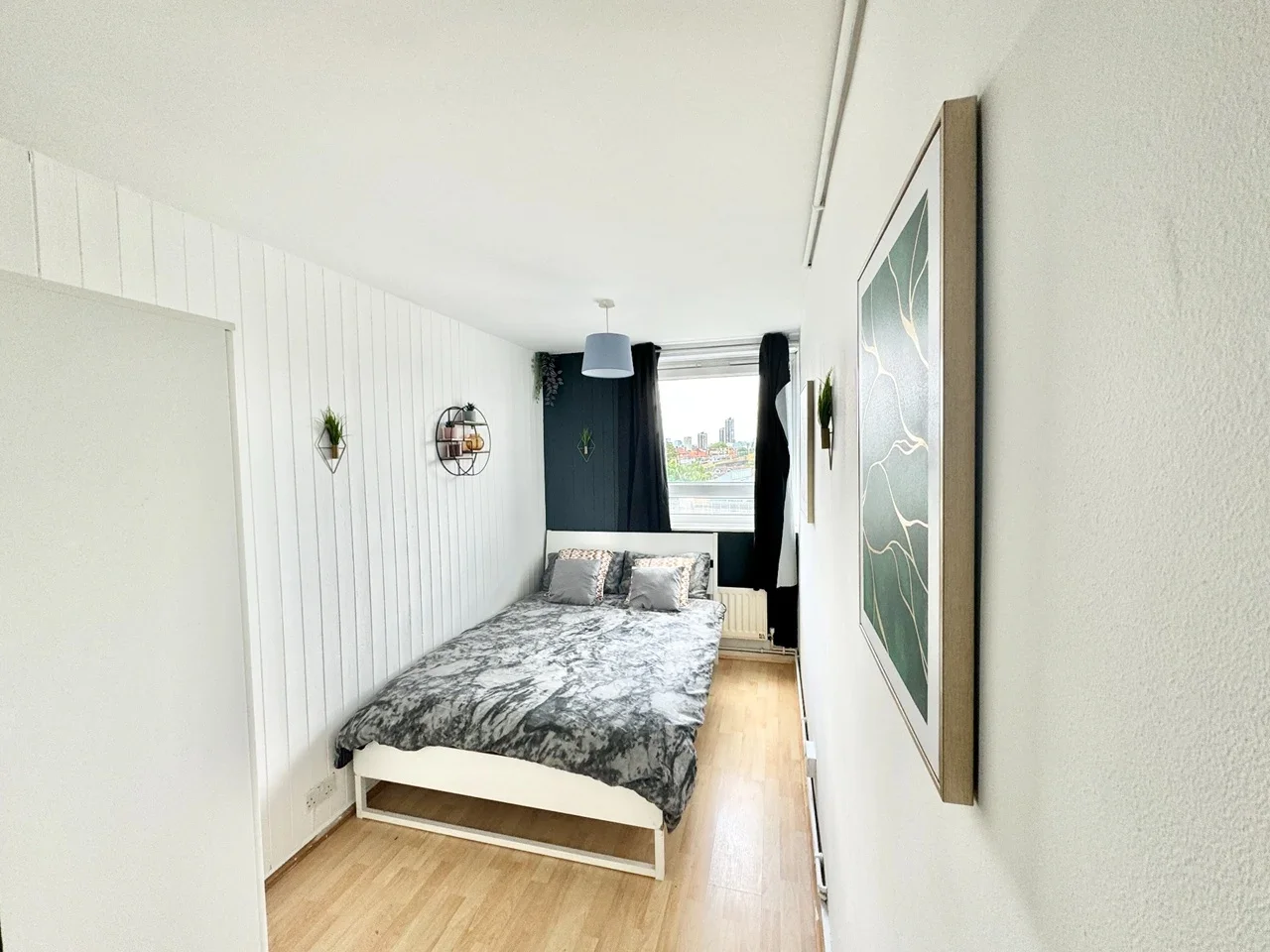 Flat Ronald Street in Greater London