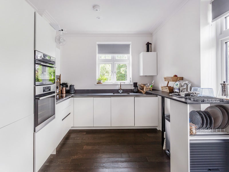Flat Brighton Road in Reigate and Banstead