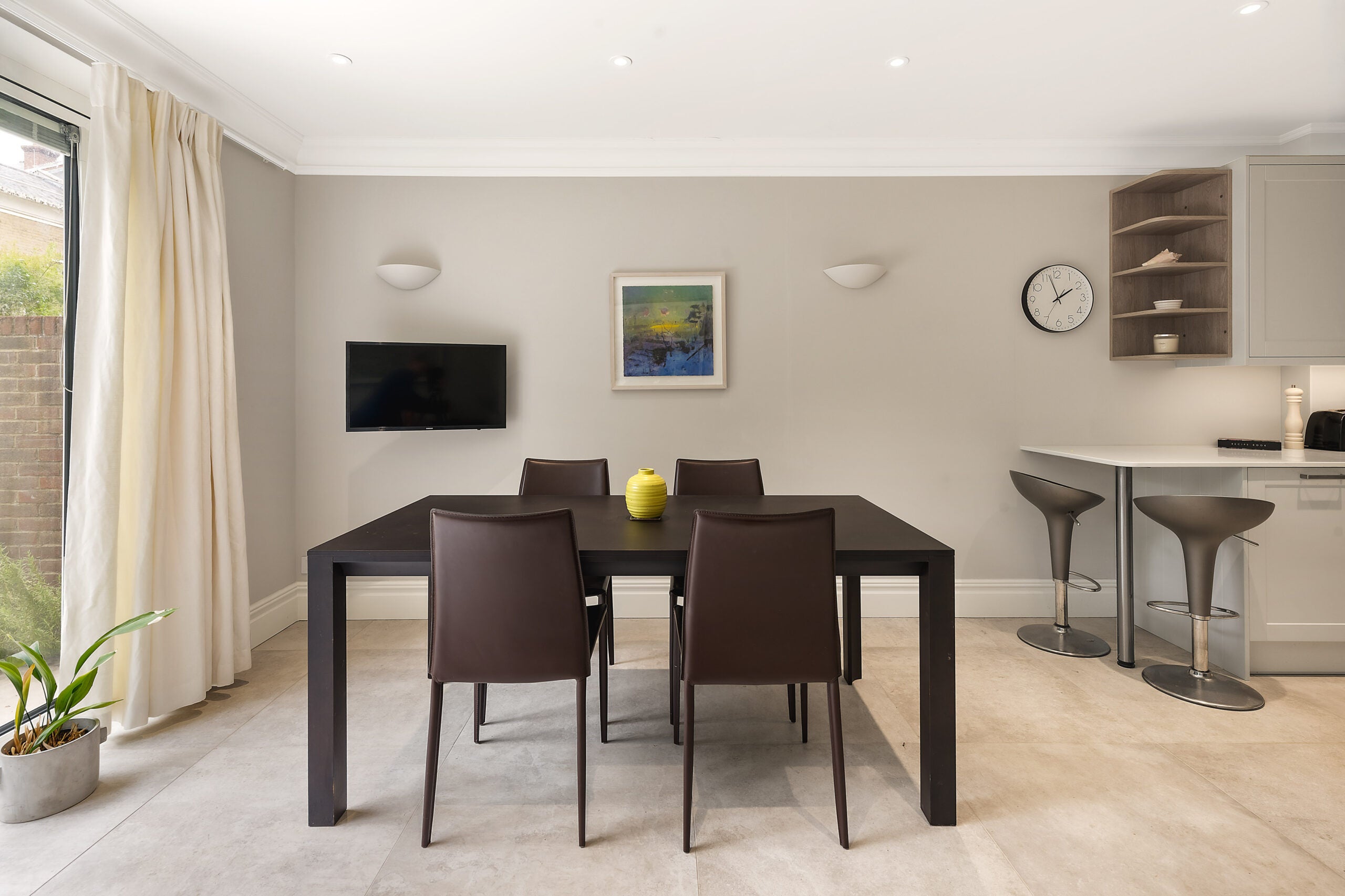 House Devonshire Place in City of Westminster
