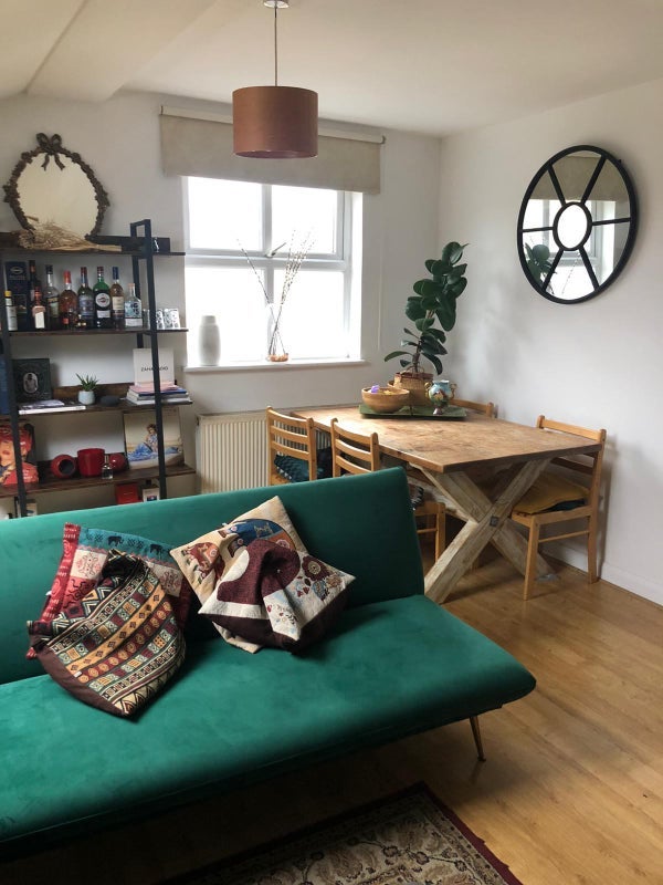Room Seal Street in Greater London