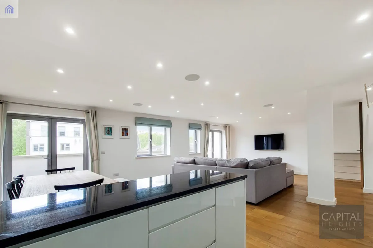 Flat Trinity Green in Greater London