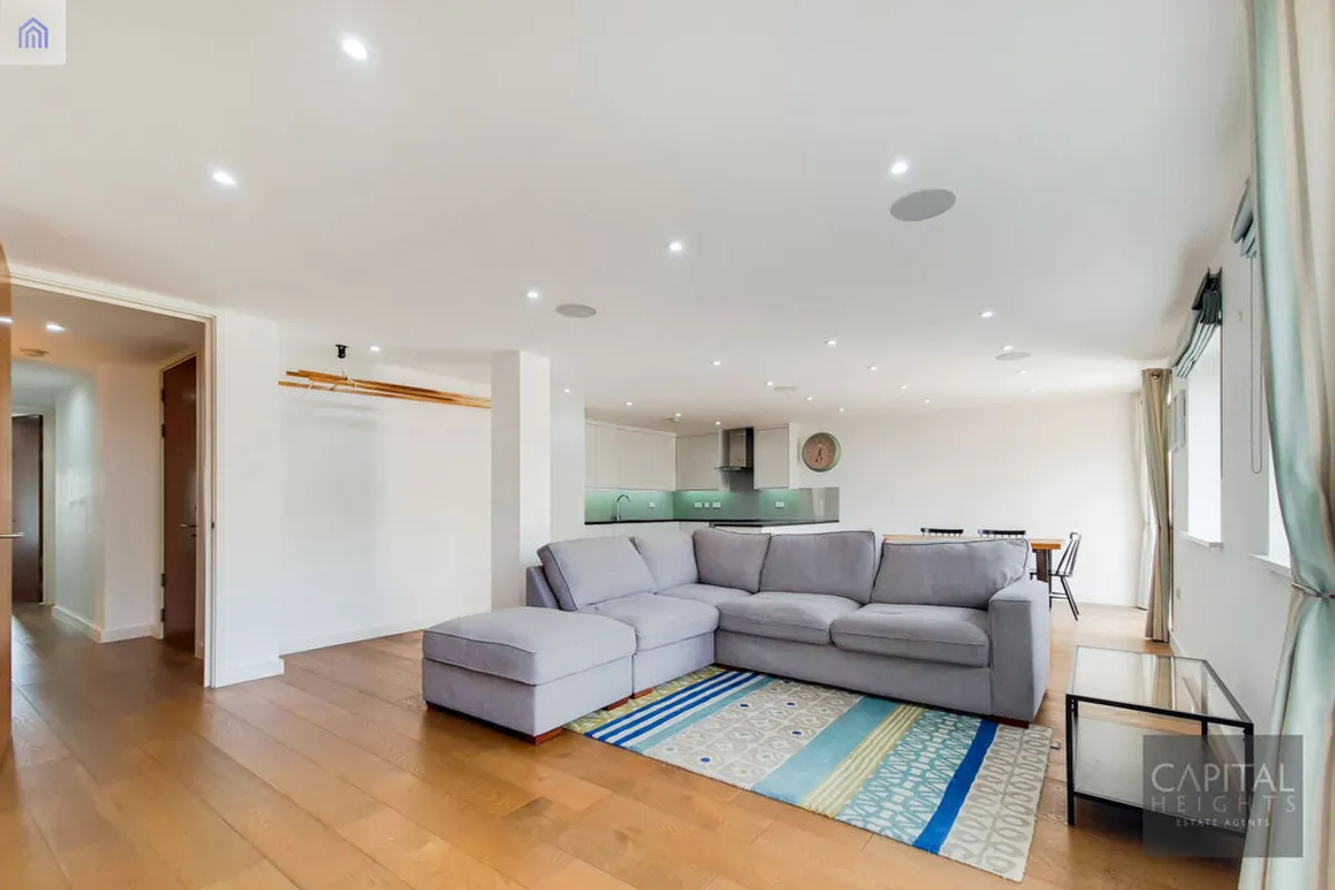 Flat Trinity Green in Greater London
