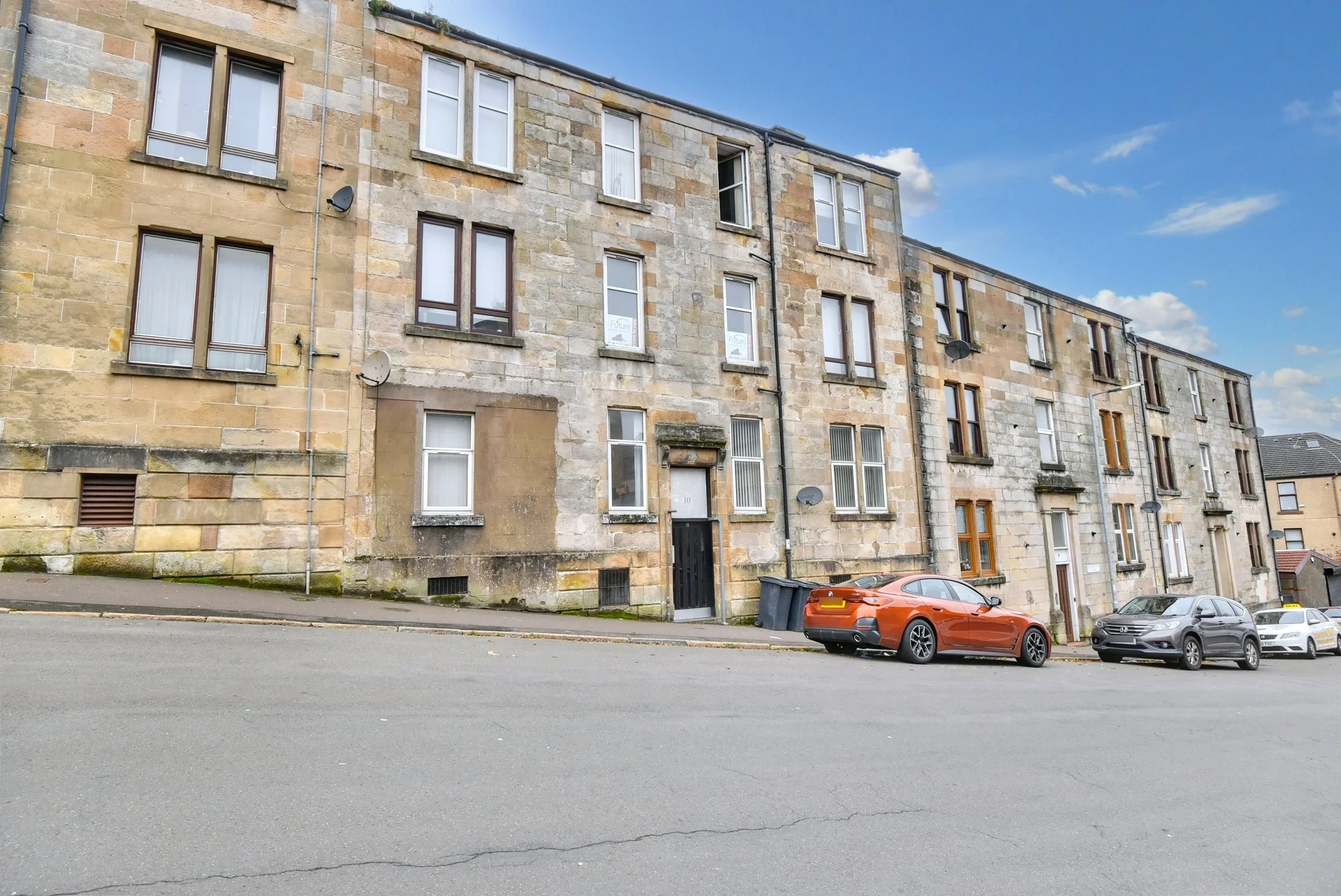 Flat Kempock Street in Gourock