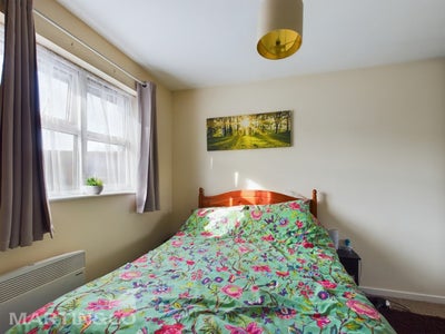 Flat Oakwood Rise in Tunbridge Wells