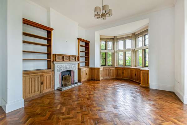 Flat Borde Hill Lane in Mid Sussex