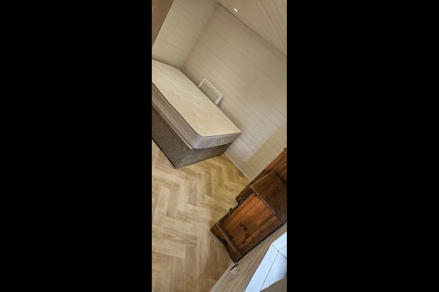 Room Vigilant Way in Gravesham