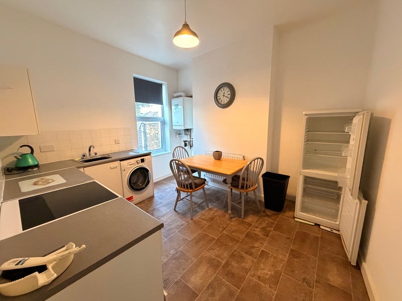 Room Portway in Greater London