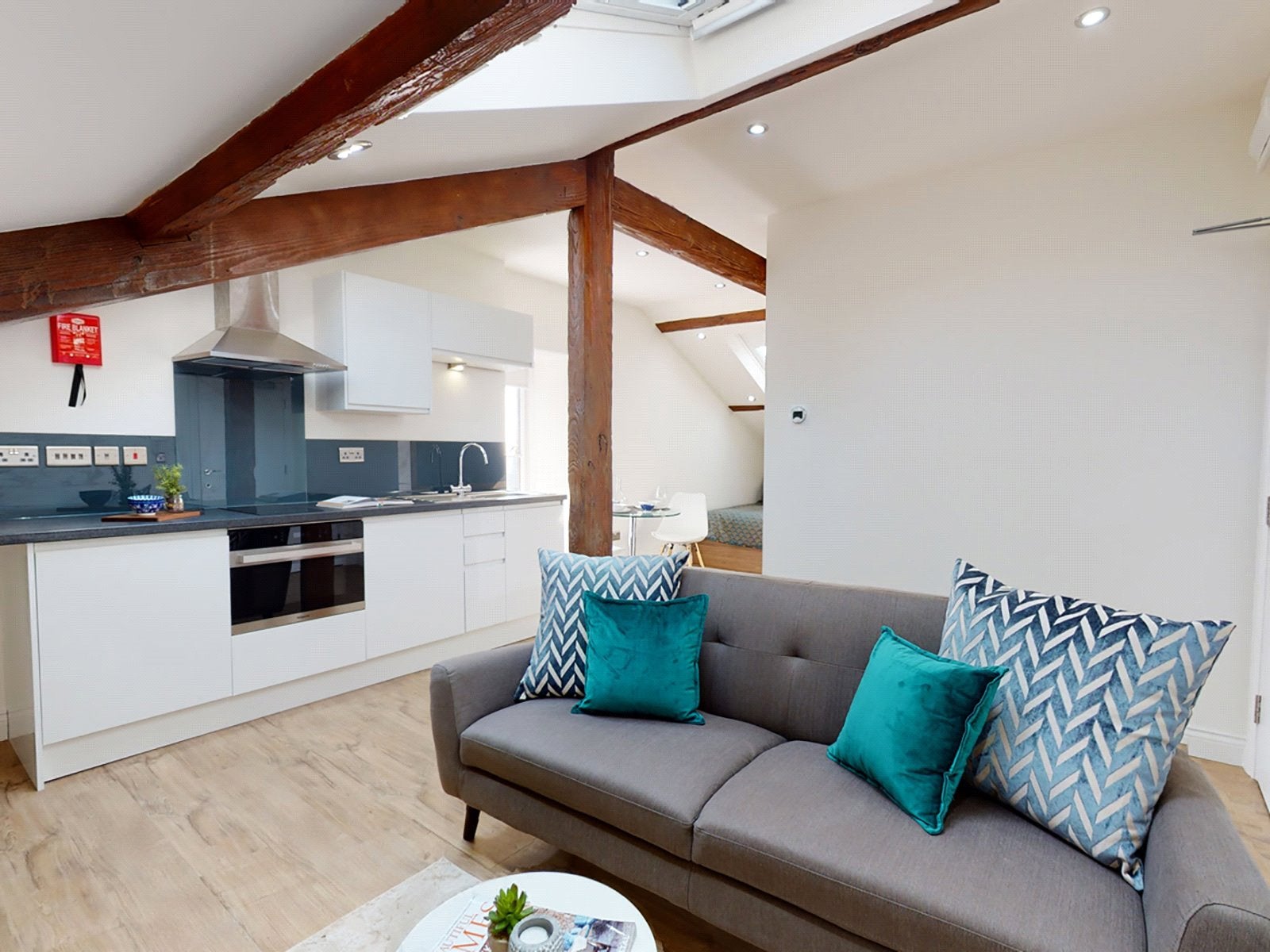 Flat Clarendon Road in Leeds