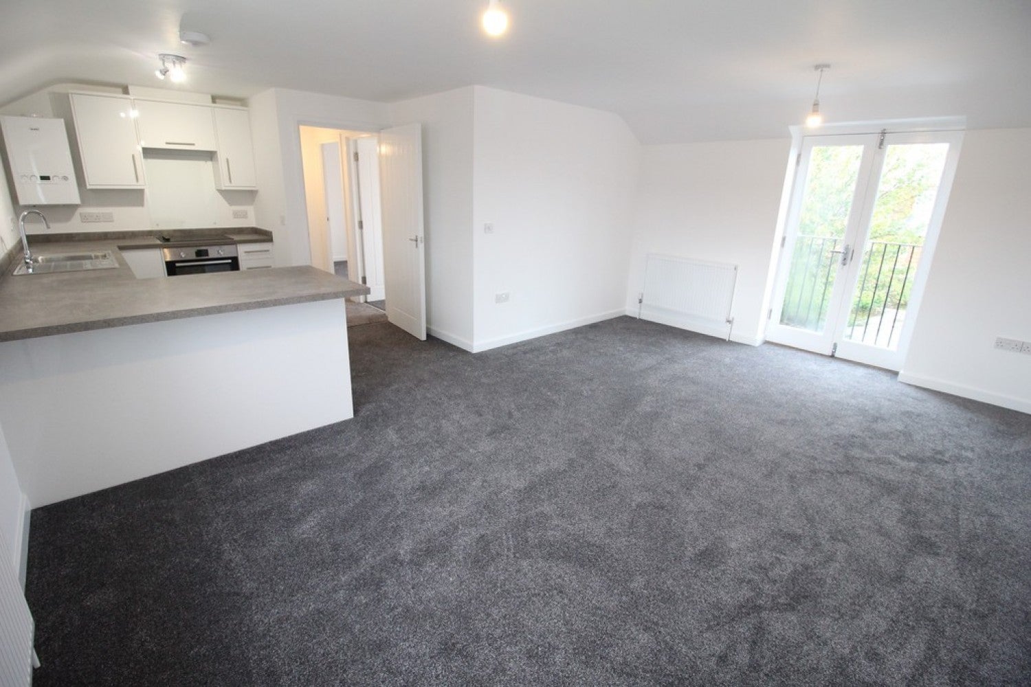Flat Thackeray Crescent in Melksham