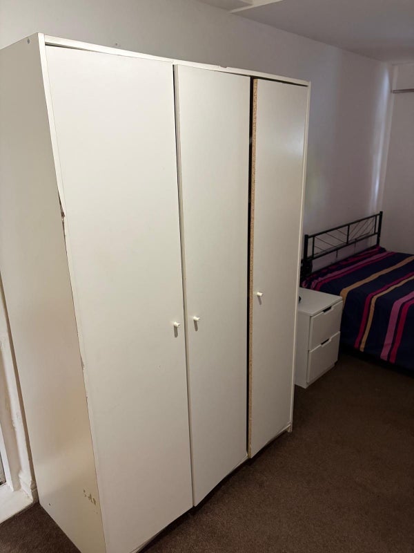 Room Belgrave Walk in Greater London