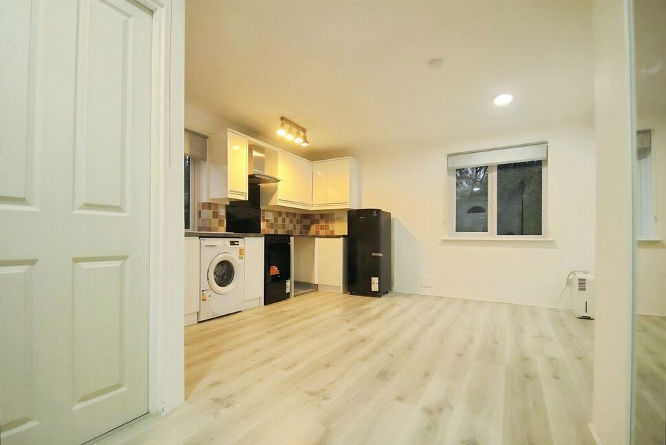 Flat Lesley Place in Maidstone