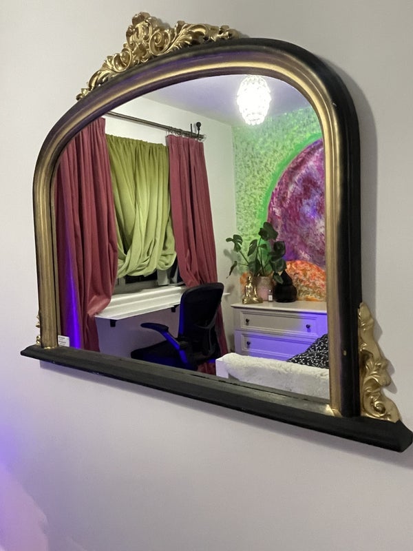 Room Whingate Grove in Leeds
