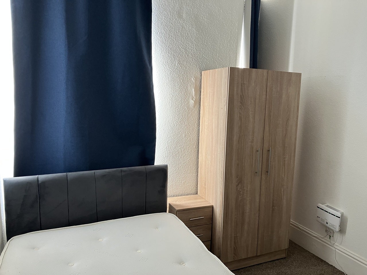 Room Ash Grove in Hull